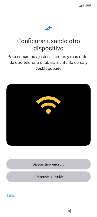 Puedes transferir el contenido de otro teléfono cuando activas tu teléfono por primera vez y cuando lo has restablecido. Cuando aparezca en la pantalla del teléfono esta imagen, ya está listo para la transmisión del contenido del otro teléfono.