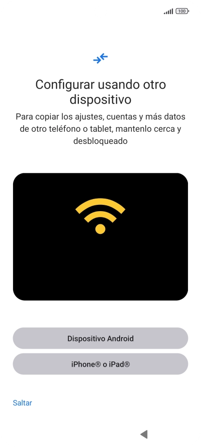 Puedes transferir el contenido de otro teléfono cuando activas tu teléfono por primera vez y cuando lo has restablecido. Cuando aparezca en la pantalla del teléfono esta imagen, ya está listo para la transmisión del contenido del otro teléfono.