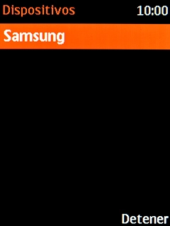 Selecciona el dispositivo Bluetooth deseado y sigue las indicaciones de la pantalla para vincular el dispositivo al teléfono.
