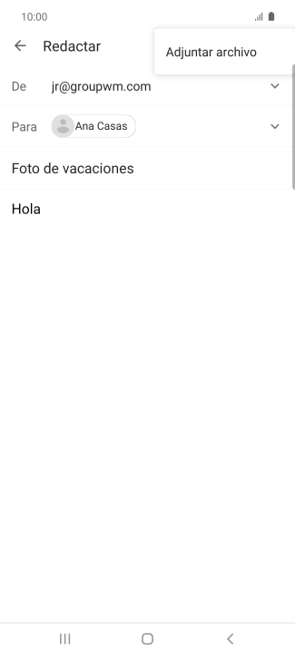 Pulsa Adjuntar archivo y desplázate a la carpeta deseada.