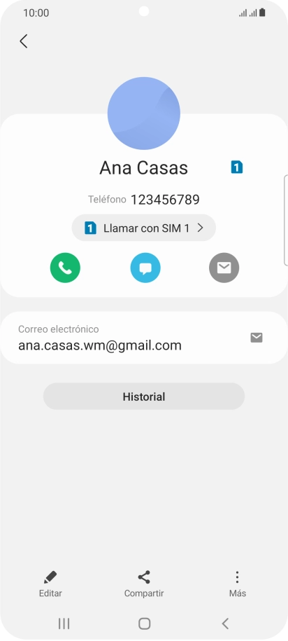 Pulsa el icono de llamada junto a la tarjeta SIM deseada.