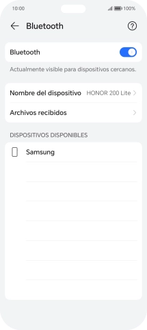 Pulsa el dispositivo Bluetooth deseado y sigue las indicaciones de la pantalla para vincular el dispositivo al teléfono.