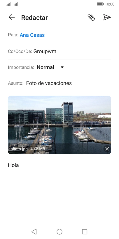 Pulsa el icono de envío cuando termines de escribir el correo electrónico.