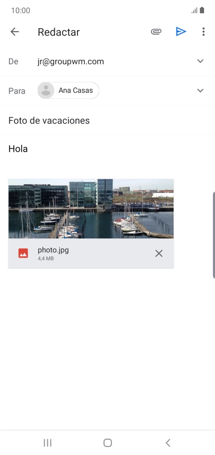 Pulsa el icono de envío cuando termines de escribir el correo electrónico.