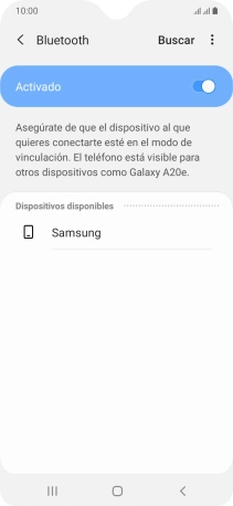 Pulsa el dispositivo Bluetooth deseado y sigue las indicaciones de la pantalla para vincular el dispositivo al teléfono.