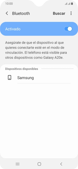Pulsa el dispositivo Bluetooth deseado y sigue las indicaciones de la pantalla para vincular el dispositivo al teléfono.