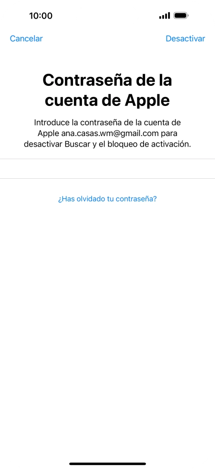 Introduce la contraseña de tu ID de Apple y pulsa Desactivar. Espera unos instantes mientras el teléfono restablece la configuración predeterminada. Sigue las indicaciones de la pantalla para configurar el teléfono y dejarlo listo para su uso.