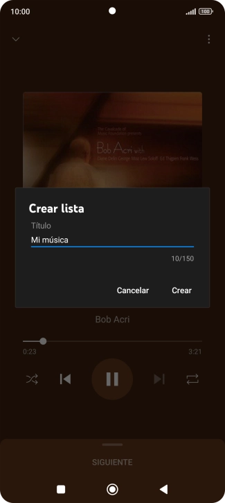 Introduce el nombre deseado de la lista de reproducción y pulsa Crear.