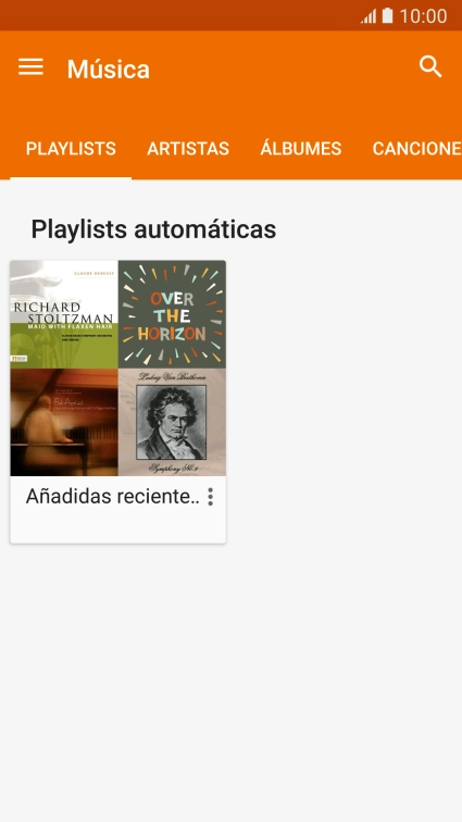Desliza el dedo hacia la derecha o hacia la izquierda para seleccionar una categoría y desplázate al archivo de música deseado.