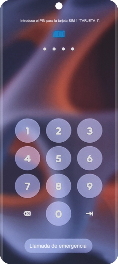 Si lo solicita el teléfono, introduce el código PIN y pulsa la flecha hacia la derecha.