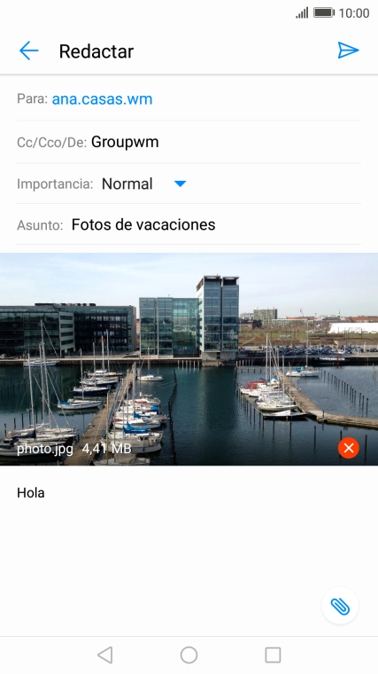 Pulsa el icono de envío cuando termines de escribir el correo electrónico.