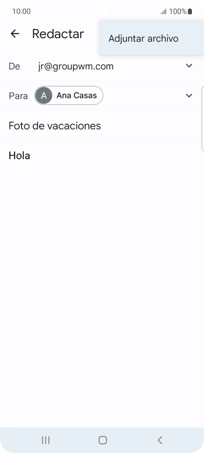Pulsa Adjuntar archivo y desplázate a la carpeta deseada.