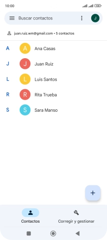 Pulsa el icono de nuevo contacto.