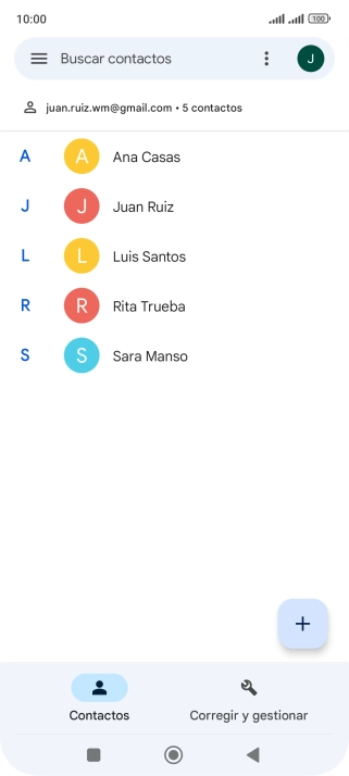 Pulsa el icono de nuevo contacto.