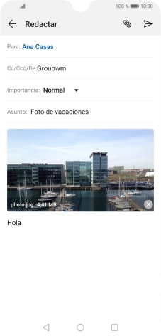 Pulsa el icono de envío cuando termines de escribir el correo electrónico.