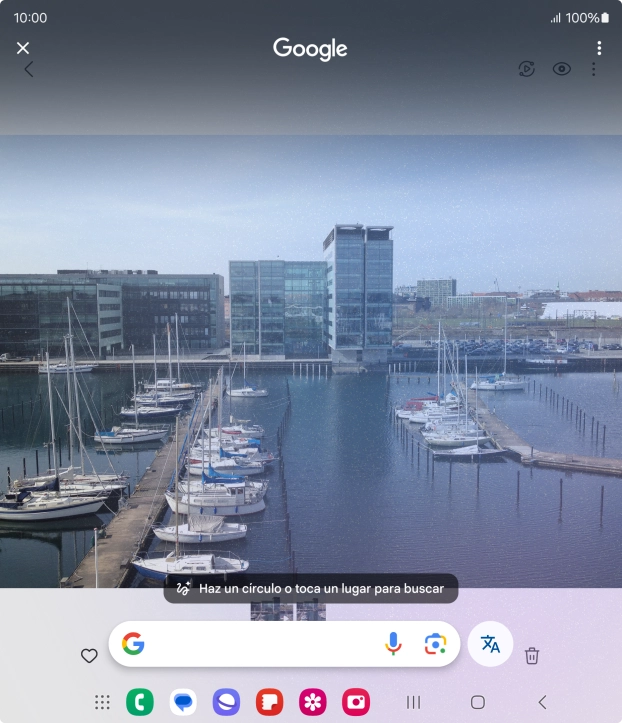 Rodea con un círculo el elemento deseado de la fotografía y espera a que aparezcan los resultados de búsqueda.