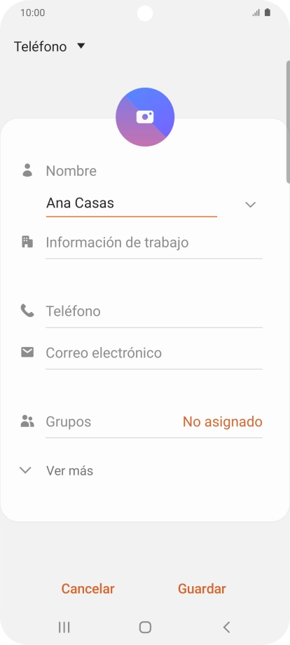Pulsa Teléfono e introduce el número de teléfono deseado.