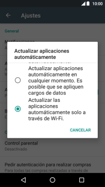 Para activar la actualización automática de apps utilizando la red móvil, pulsa Actualizar aplicaciones automáticamente en cualquier momento. Es posible que se apliquen cargos de datos.