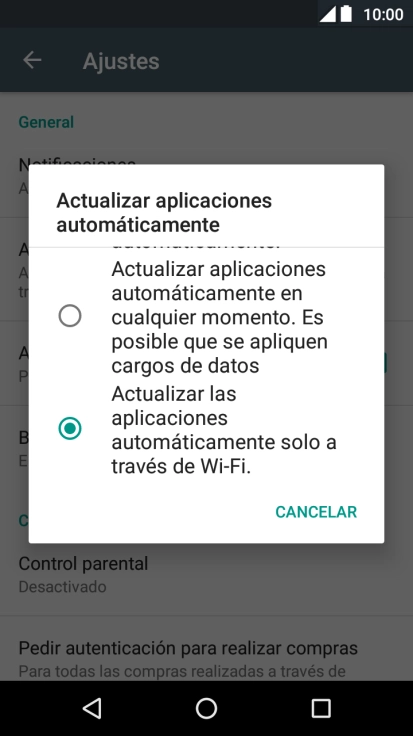 Para activar la actualización automática de apps utilizando la red móvil, pulsa Actualizar aplicaciones automáticamente en cualquier momento. Es posible que se apliquen cargos de datos.