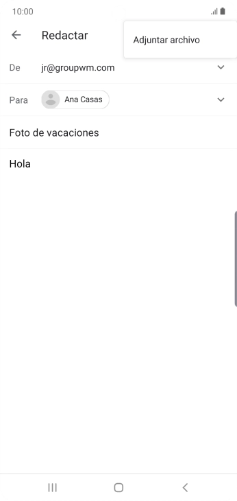 Pulsa Adjuntar archivo y desplázate a la carpeta deseada.