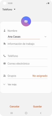 Pulsa Teléfono e introduce el número de teléfono deseado.