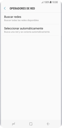Si quieres seleccionar la red de forma manual, pulsa Buscar redes y espera un momento mientras el teléfono está buscando las redes disponibles.