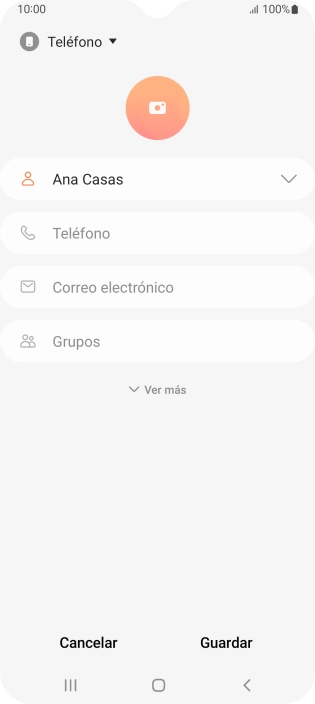 Pulsa Teléfono e introduce el número de teléfono deseado.
