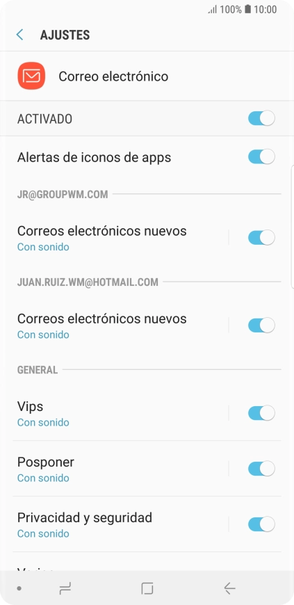 Pulsa el indicador bajo la cuenta de correo electrónico deseada para activar o desactivar la función.