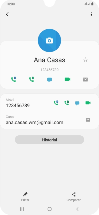 Pulsa el icono de llamada junto a la tarjeta SIM deseada.