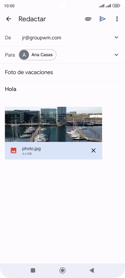 Pulsa el icono de envío cuando termines de escribir el correo electrónico.