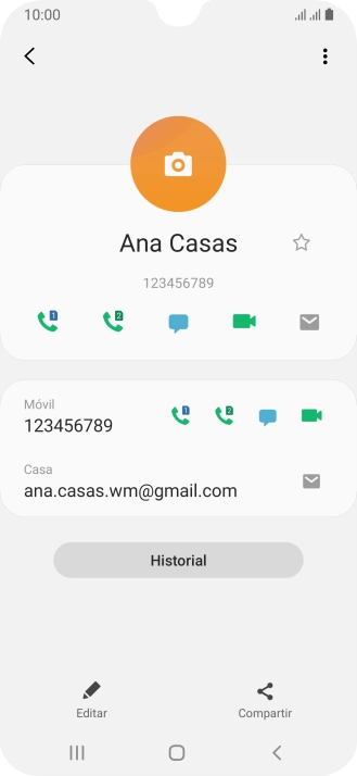 Pulsa el icono de llamada junto a la tarjeta SIM deseada.