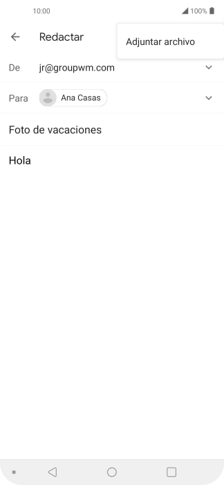 Pulsa Adjuntar archivo y desplázate a la carpeta deseada.