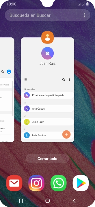 Para cerrar una sola aplicación en ejecución, desliza el dedo hacia arriba sobre la aplicación deseada.