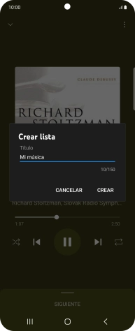 Introduce el nombre deseado de la lista de reproducción y pulsa CREAR.