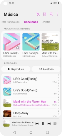Pulsa el título de la canción en la parte inferior de la pantalla.