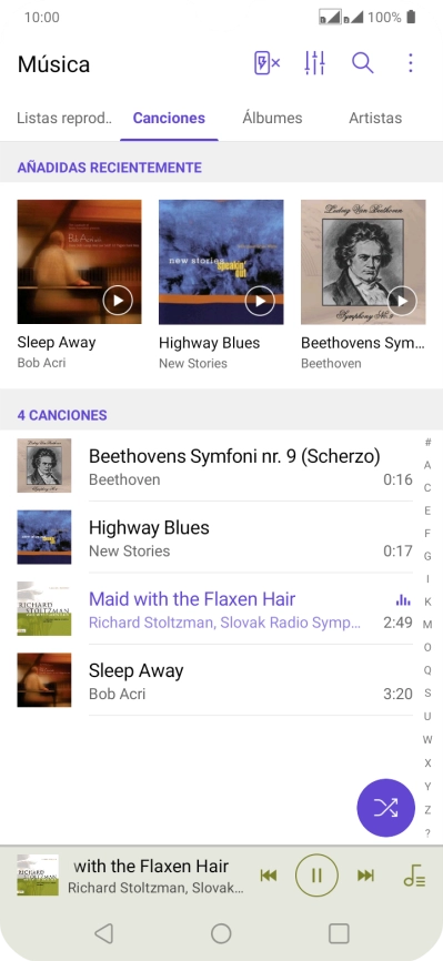 Pulsa el título de la canción en la parte inferior de la pantalla.