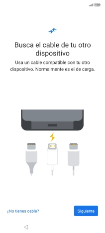 Si tienes un cable que pueda conectar ambos teléfonos, inserta el cable y sigue las instrucciones de la pantalla para transferir contenido a tu teléfono. Si no tienes un cable, pulsa ¿No tienes cable?.