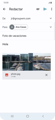 Pulsa el icono de envío cuando termines de escribir el correo electrónico.