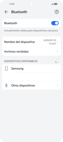 Pulsa el dispositivo Bluetooth deseado y sigue las indicaciones de la pantalla para vincular el dispositivo al teléfono.