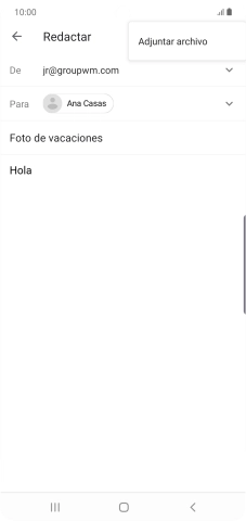 Pulsa Adjuntar archivo y desplázate a la carpeta deseada.
