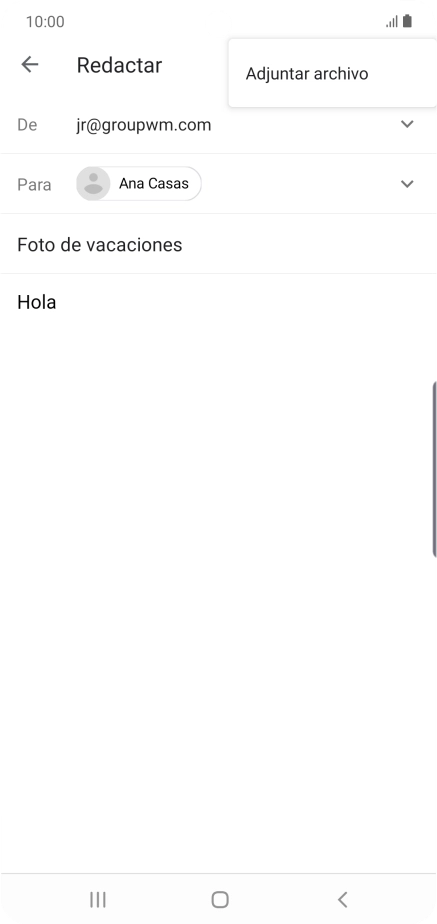 Pulsa Adjuntar archivo y desplázate a la carpeta deseada.