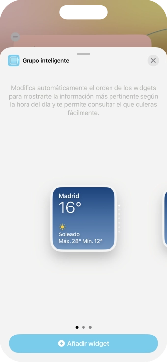 Desliza el dedo hacia la derecha o hacia la izquierda por la pantalla para seleccionar el tamaño de widget deseado.