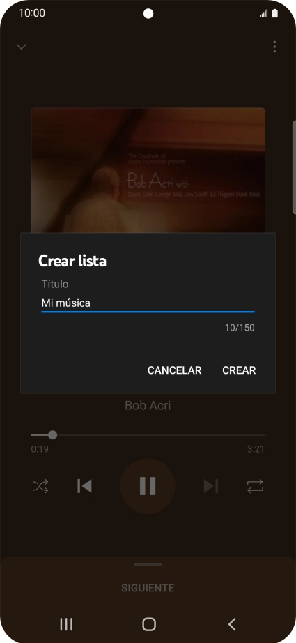Introduce el nombre deseado de la lista de reproducción y pulsa CREAR.