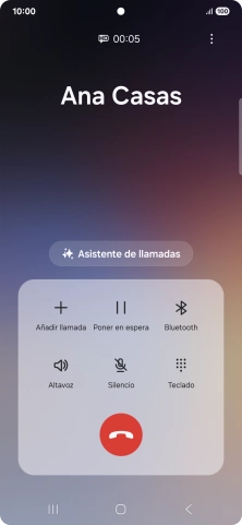 Para utilizar Galaxy AI para la traducción de una conversación durante una llamada, pulsa Asistente de llamadas.