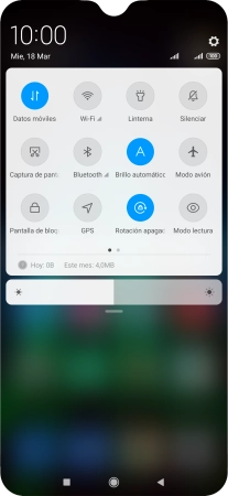 Pulsa Datos móviles para activar o desactivar la función.