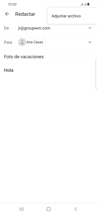 Pulsa Adjuntar archivo y desplázate a la carpeta deseada.
