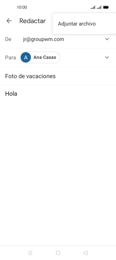 Pulsa Adjuntar archivo y desplázate a la carpeta deseada.