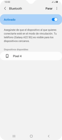 Pulsa el dispositivo Bluetooth deseado y sigue las indicaciones de la pantalla para vincular el dispositivo al teléfono.