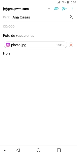 Pulsa el icono de envío cuando termines de escribir el correo electrónico.