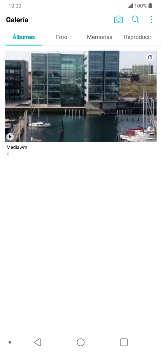 Pulsa Álbumes y desplázate a la carpeta deseada.